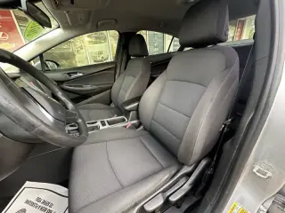 2018 Chevrolet Cruze LS Auto