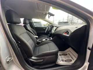 2018 Chevrolet Cruze LS Auto