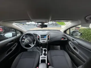 2018 Chevrolet Cruze LS Auto