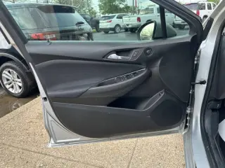 2018 Chevrolet Cruze LS Auto