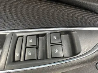 2018 Chevrolet Cruze LS Auto