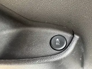 2018 Chevrolet Cruze LS Auto