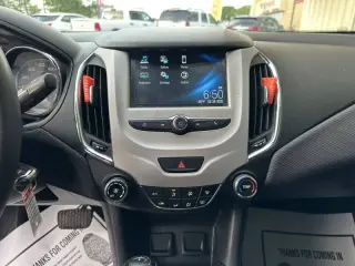 2018 Chevrolet Cruze LS Auto