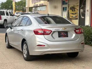 2018 Chevrolet Cruze LS Auto