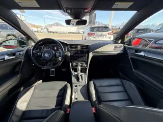 2019 Volkswagen Golf R 