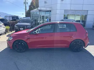 2019 Volkswagen Golf R 
