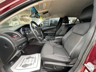2019 Chrysler 300 Touring