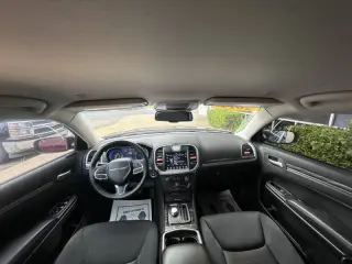 2019 Chrysler 300 Touring