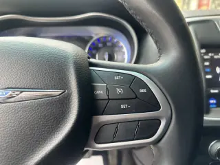 2019 Chrysler 300 Touring
