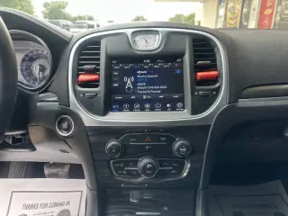 2019 Chrysler 300 Touring