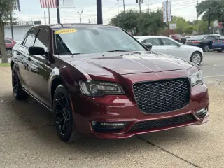 2019 Chrysler 300 Touring