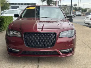 2019 Chrysler 300 Touring