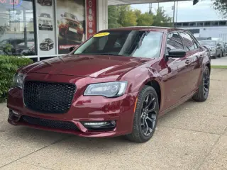 2019 Chrysler 300 Touring