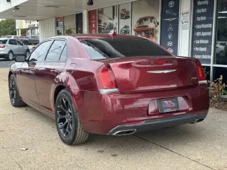 2019 Chrysler 300 Touring