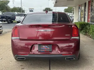 2019 Chrysler 300 Touring