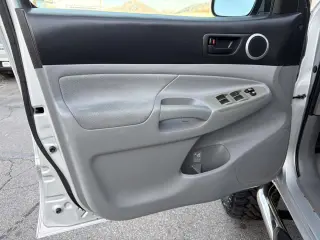 2011 Toyota Tacoma 