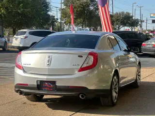 2014 Lincoln MKS