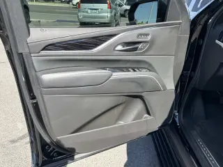 2022 Cadillac Escalade Sport