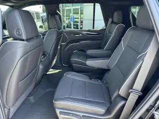 2022 Cadillac Escalade Sport