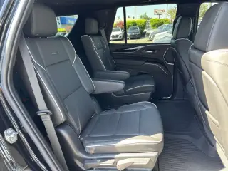 2022 Cadillac Escalade Sport