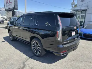 2022 Cadillac Escalade Sport