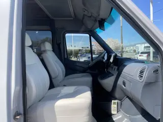 2004 Dodge Sprinter Van