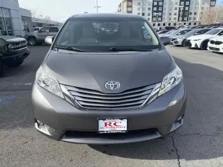 2015 Toyota Sienna XLE