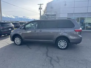 2015 Toyota Sienna XLE