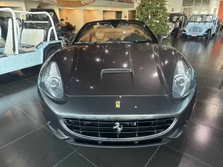 2014 Ferrari California 