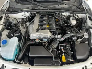 Mazda MX-5 Miata RF 2024 Club 2dr Convertible