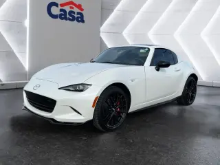 Mazda MX-5 Miata RF 2024 Club 2dr Convertible