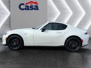 Mazda MX-5 Miata RF 2024 Club 2dr Convertible