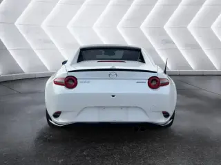 Mazda MX-5 Miata RF 2024 Club 2dr Convertible