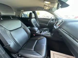 2018 Chrysler 300 Touring