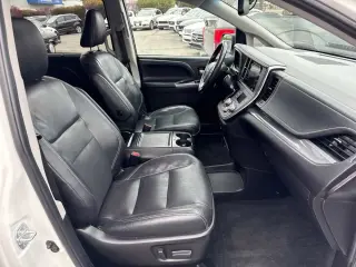 2017 Toyota Sienna SE