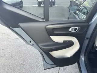 2020 Volvo XC40 Inscription