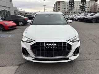 2022 Audi Q3 S line Premium