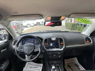2019 Chrysler 300 Touring