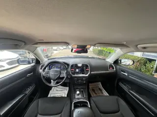 2019 Chrysler 300 Touring