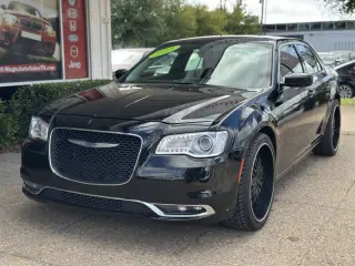 2019 Chrysler 300 Touring