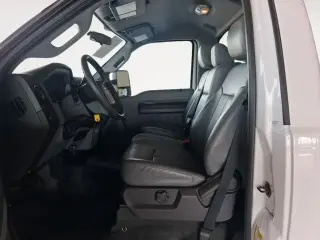 Ford F-250 Super Duty 2016 4x2 XL 2dr Regular Cab 8 ft. LB Pickup