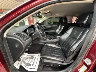 2018 Chrysler 300 Touring