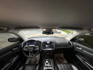 2018 Chrysler 300 Touring