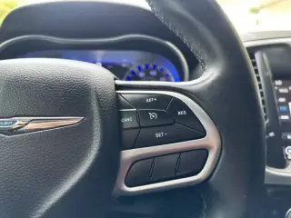 2018 Chrysler 300 Touring