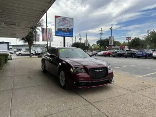 2018 Chrysler 300 Touring