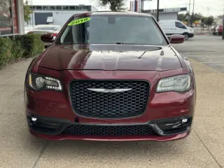 2018 Chrysler 300 Touring
