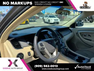 2014 Ford Taurus SE