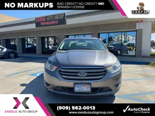 2014 Ford Taurus SE