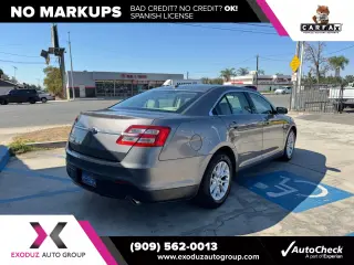 2014 Ford Taurus SE