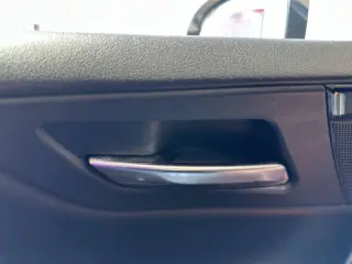 2019 Jaguar XE 25t